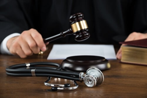 How to Choose the Best Medical Malpractice Lawyer: 5 Secrets You Need to Know