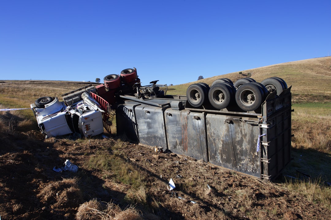 What is the Role of a Truck Accident Lawyer in Personal Injury Cases?